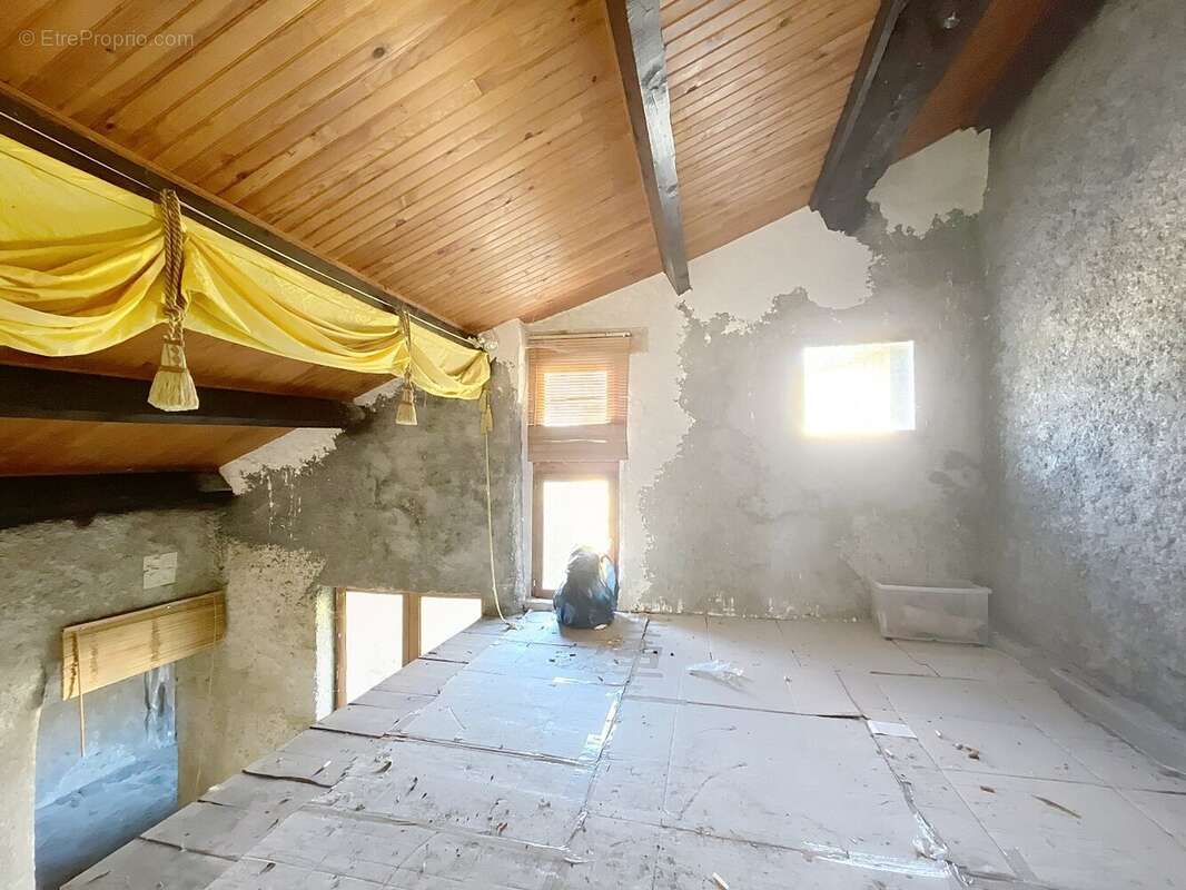 Maison à FERRIERES-POUSSAROU