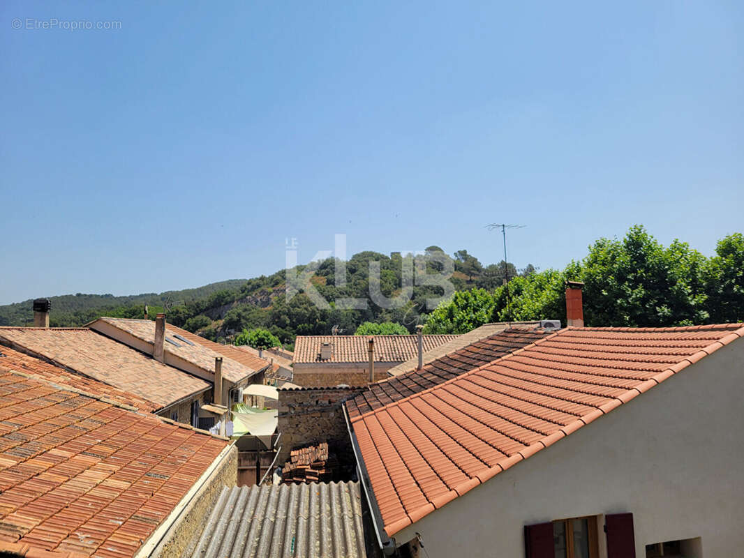 Appartement à ROGNES