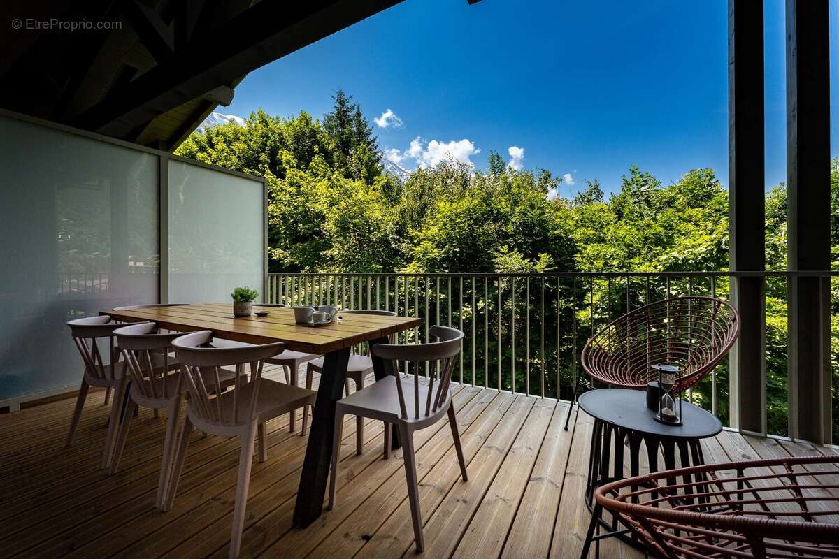 CHAMONIX – Penthouse duplex de 4 chambres, récemment construit, proche du centre-ville - photo 12
