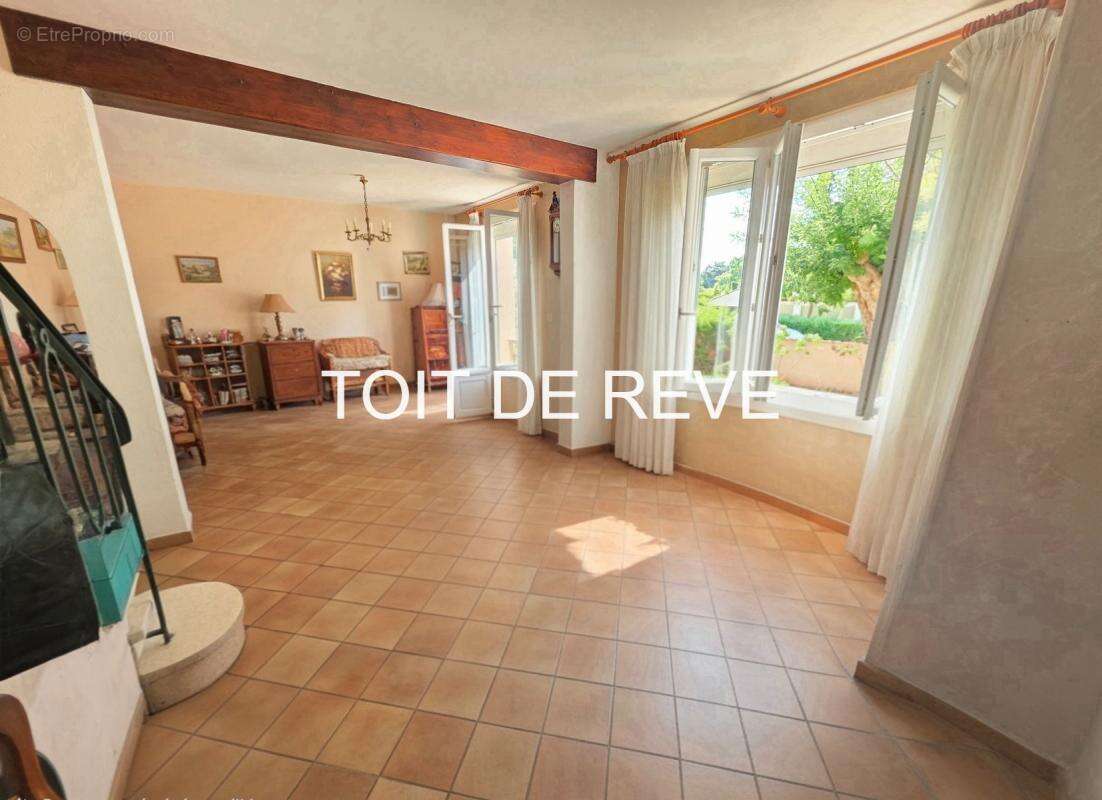 Exclusivité Frontignan : Grande villa de 150m² sur 699m² de parcelle - photo 5