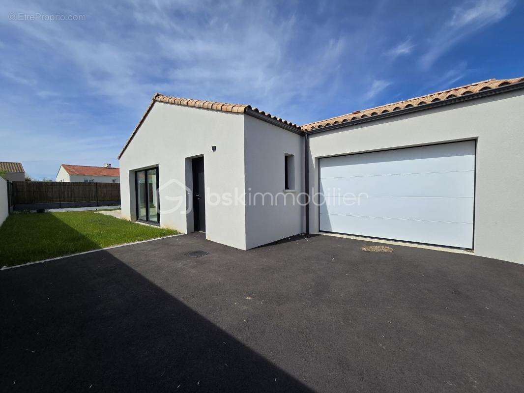 Maison à SAINT-HILAIRE-LA-FORET