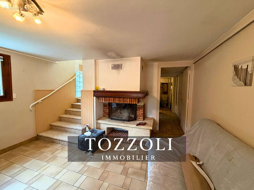 Maison à SAINT-QUENTIN-FALLAVIER