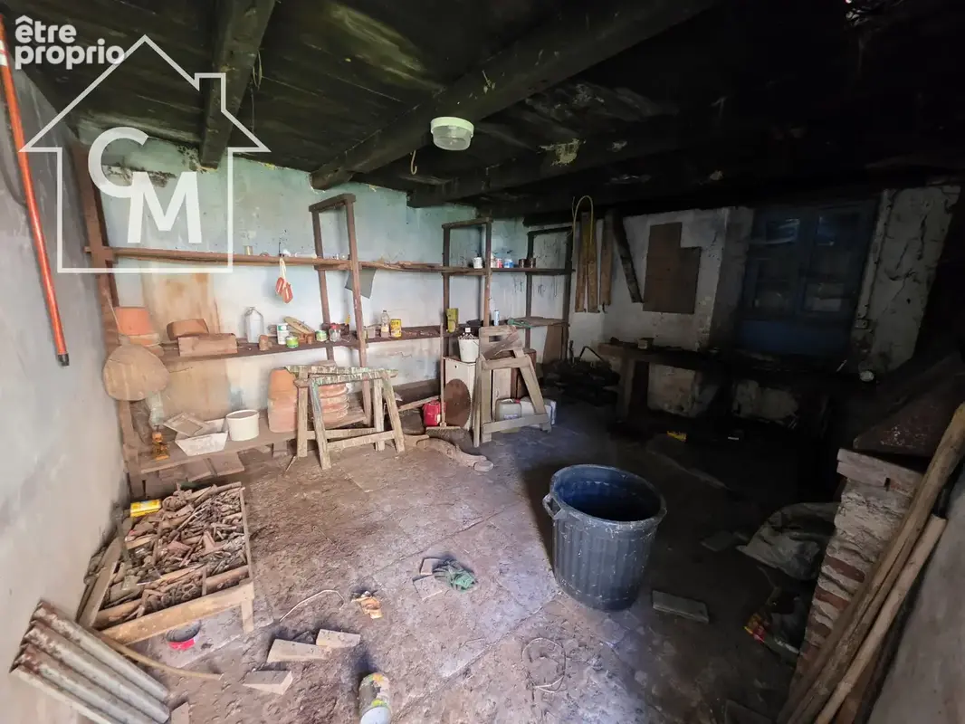 Maison à rénover avec dépendances et grange   alloue - photo 19