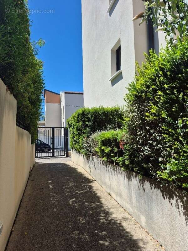 Appartement à MARSEILLE-16E