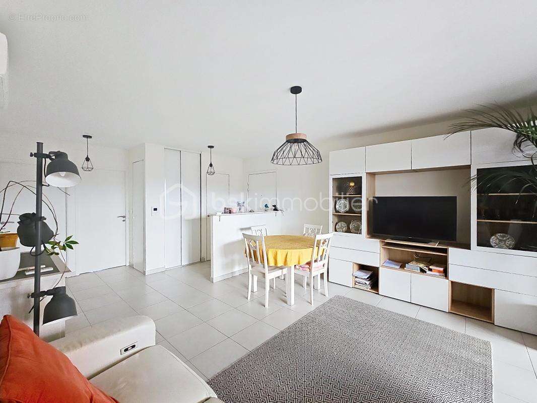 Appartement à COLOMBIERS