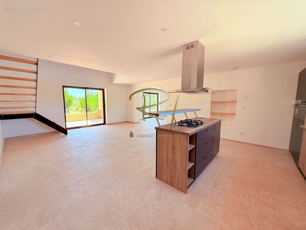 Belle propriété avec 2 logements Vallée de la Cèze - photo 3
