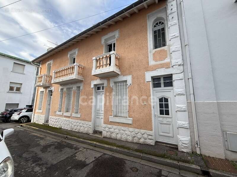 Maison à LOURDES