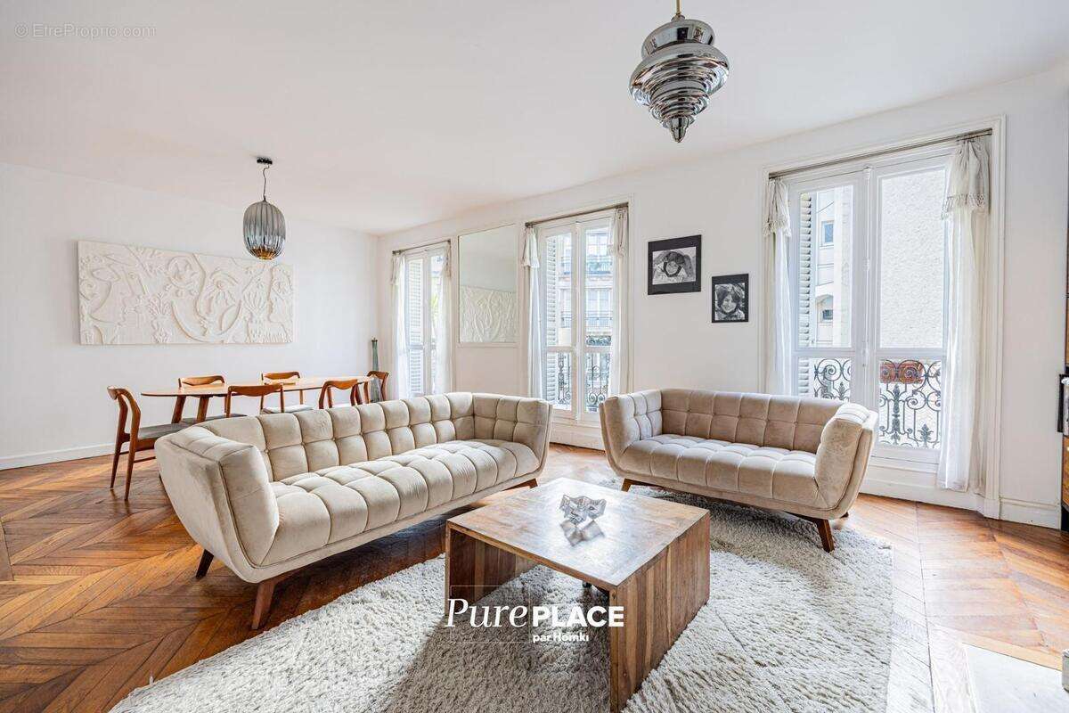 Appartement à PARIS-9E