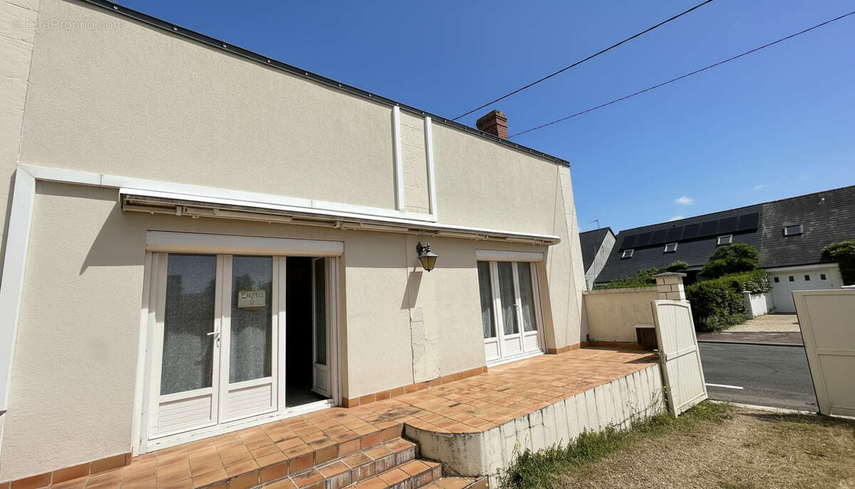 Maison familiale à réhabiliter à Bagneux ? Jardin et grand garage - photo 2