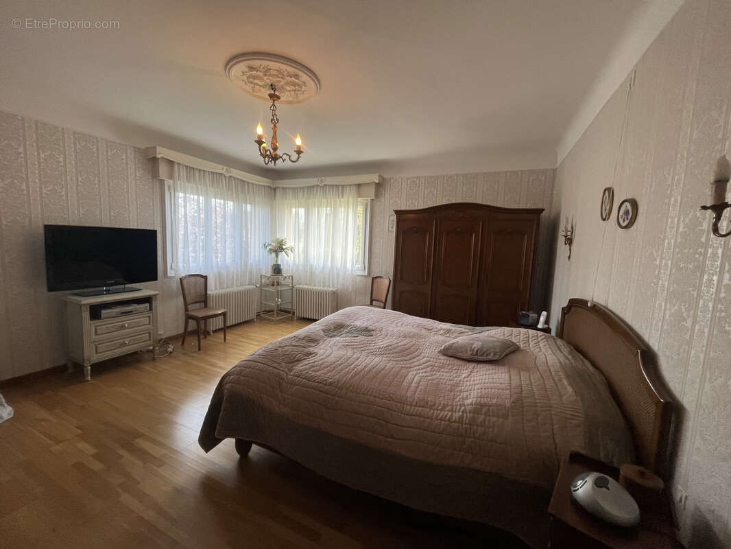 Maison à AUXI-LE-CHATEAU