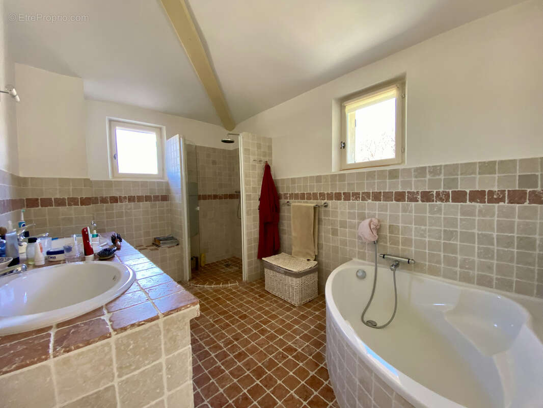 Maison à BUIS-LES-BARONNIES