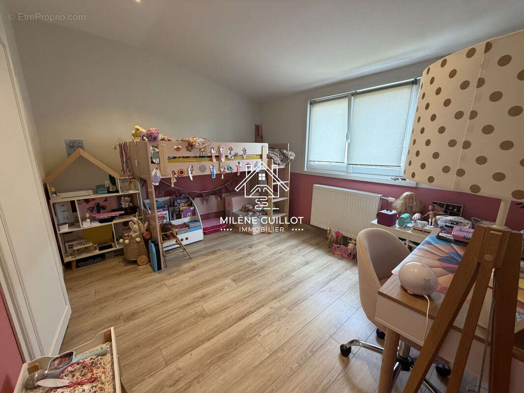 Maison 94 m² à Quesnoy-Sur-Deule  - photo 5