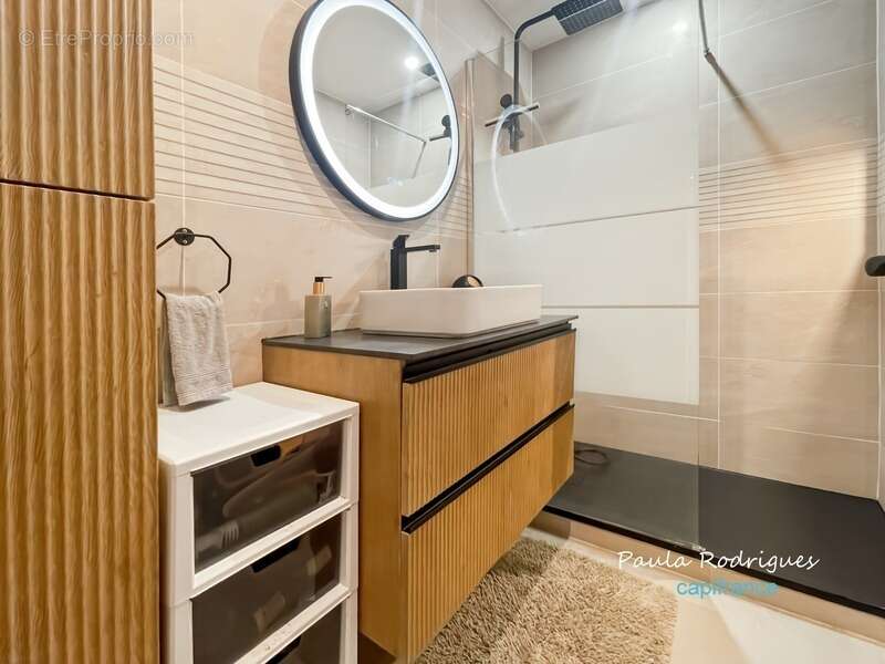 Appartement à LES CLAYES-SOUS-BOIS