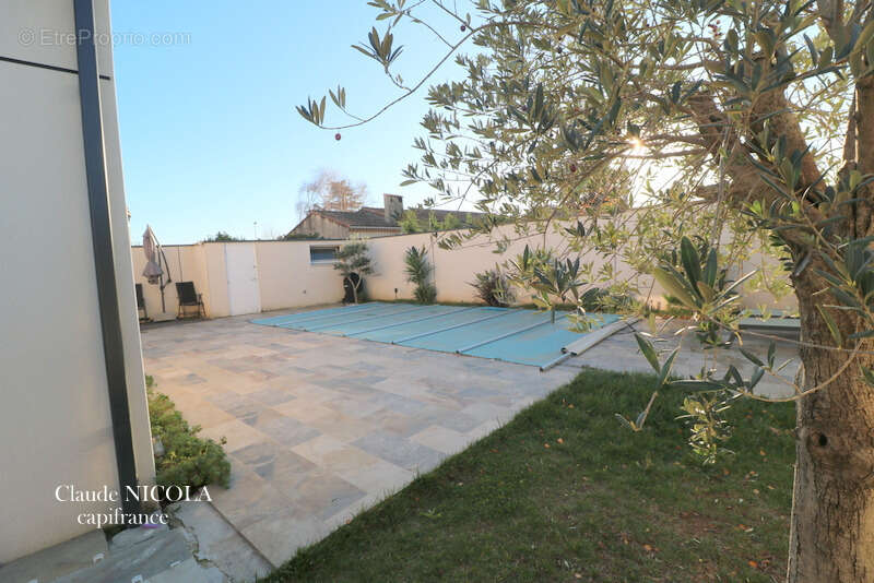 Maison à SAINT-MARCEL-LES-VALENCE