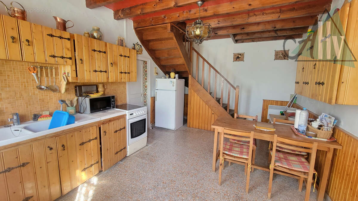 Maison ancienne pleine de charme - 104 m2 - Terrain clos de 515 m2 - 124 200 € - photo 3