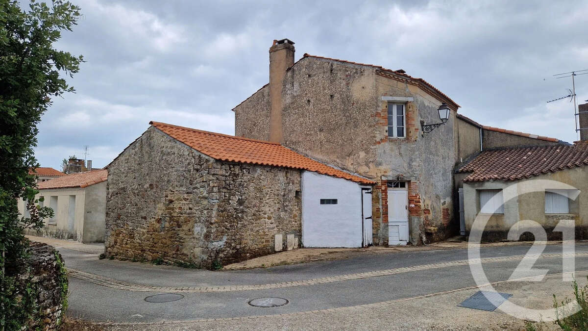 Maison à TALMONT-SAINT-HILAIRE