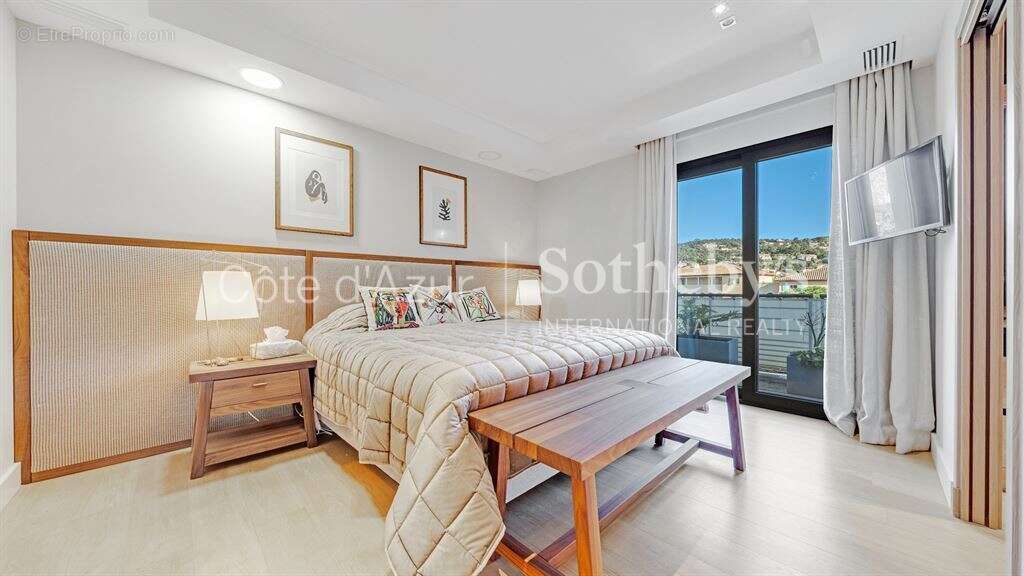 Appartement à LES ISSAMBRES