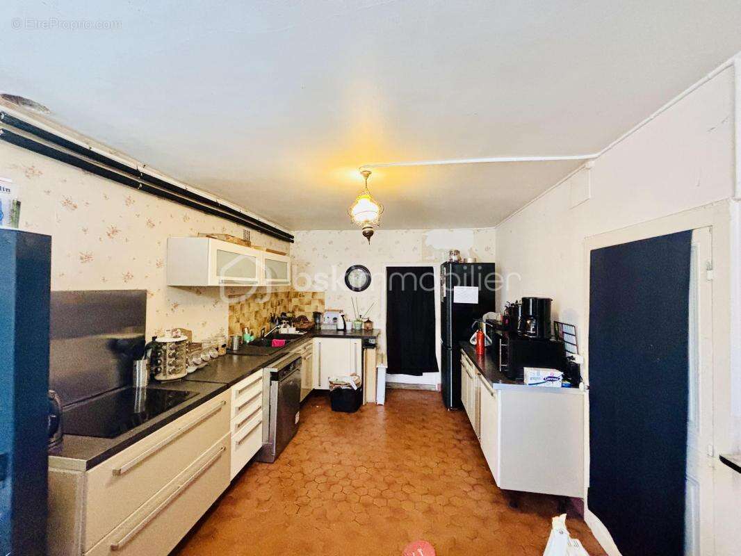 Maison à THORIGNY-SUR-OREUSE