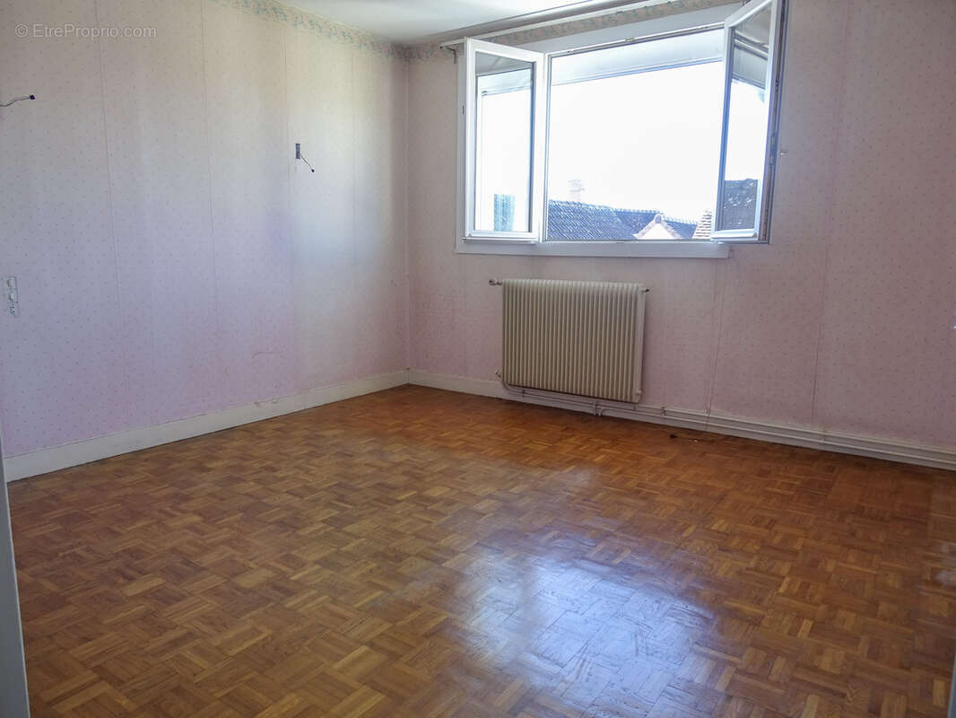 Maison à CHATRES-SUR-CHER