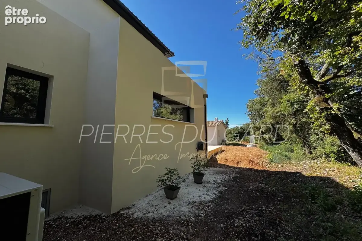 Maison 150 m² à Uzes  - photo 2