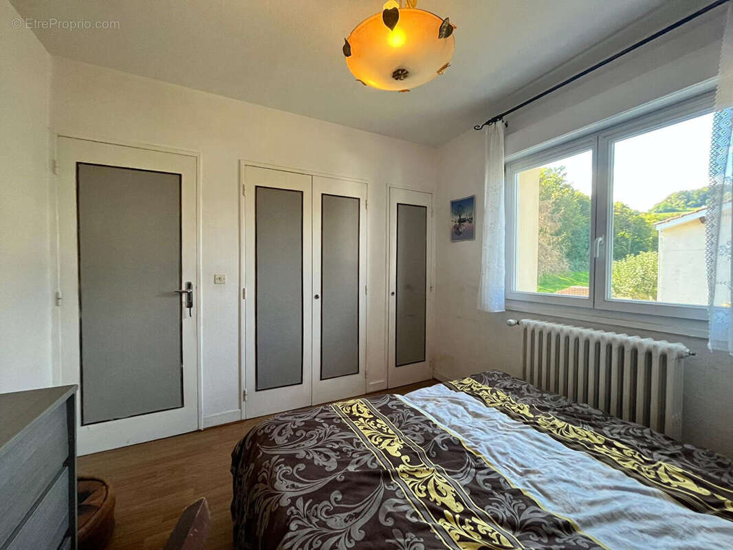 Maison à MAZERES-LEZONS