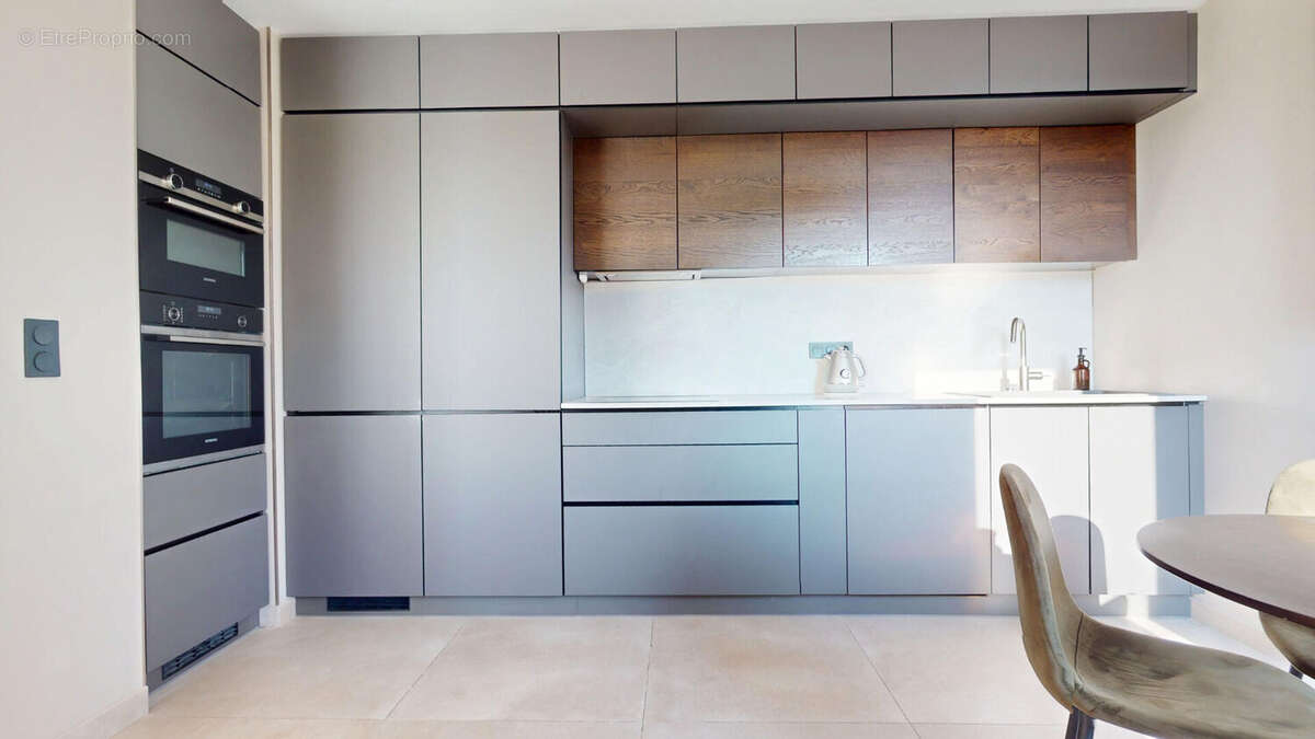 Appartement à LYON-8E