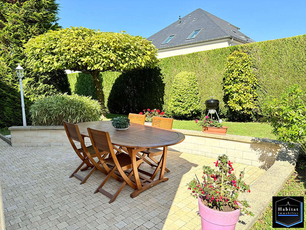 Maison à NANTEUIL-LE-HAUDOUIN