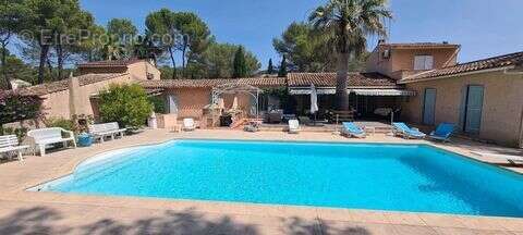 Maison à PUGET-SUR-ARGENS