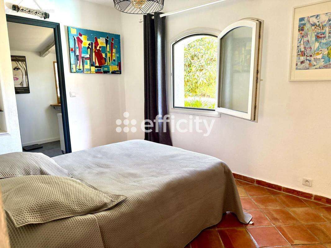 Maison 135 m² à Saint-Martin-Du-Var  - photo 7