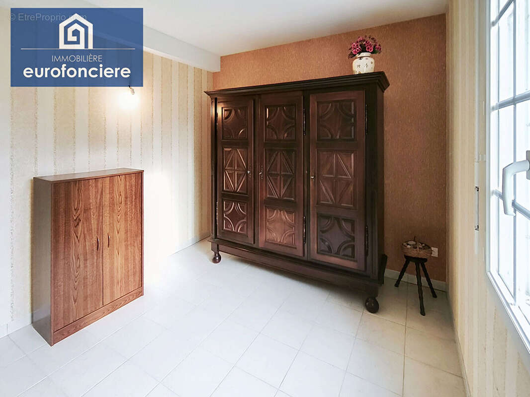 Maison à LA VENDUE-MIGNOT