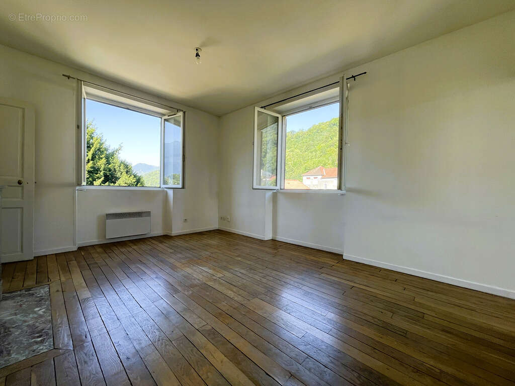 Appartement 46 m² à Froges  - photo 2