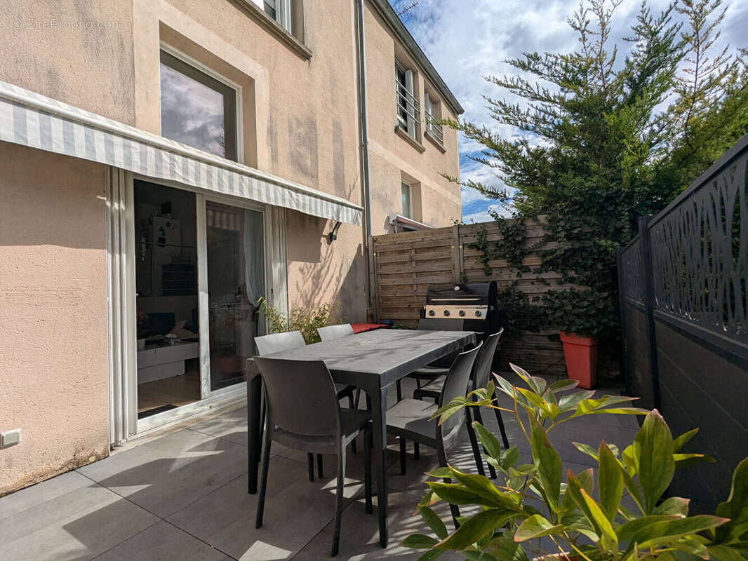 Maison à NUITS-SAINT-GEORGES