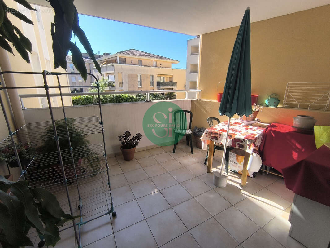 Exclusivite la seyne - t2 vendu loue, terrasse et box - photo 2