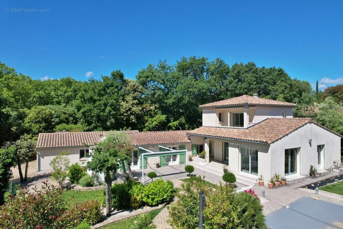 Maison à UZES
