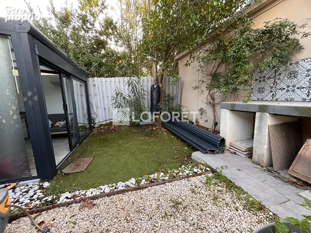 Maison à Arles,  plain pied, avec jardin et 2 dépendances - photo 15