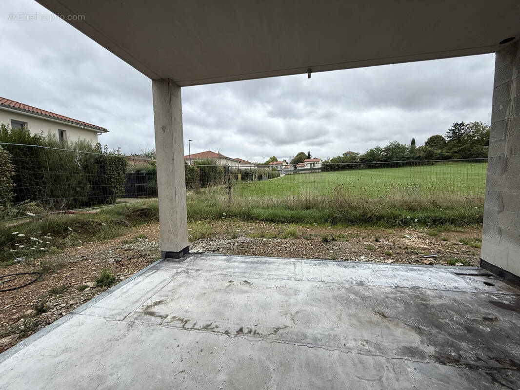 Appartement à COLOMBIER-SAUGNIEU