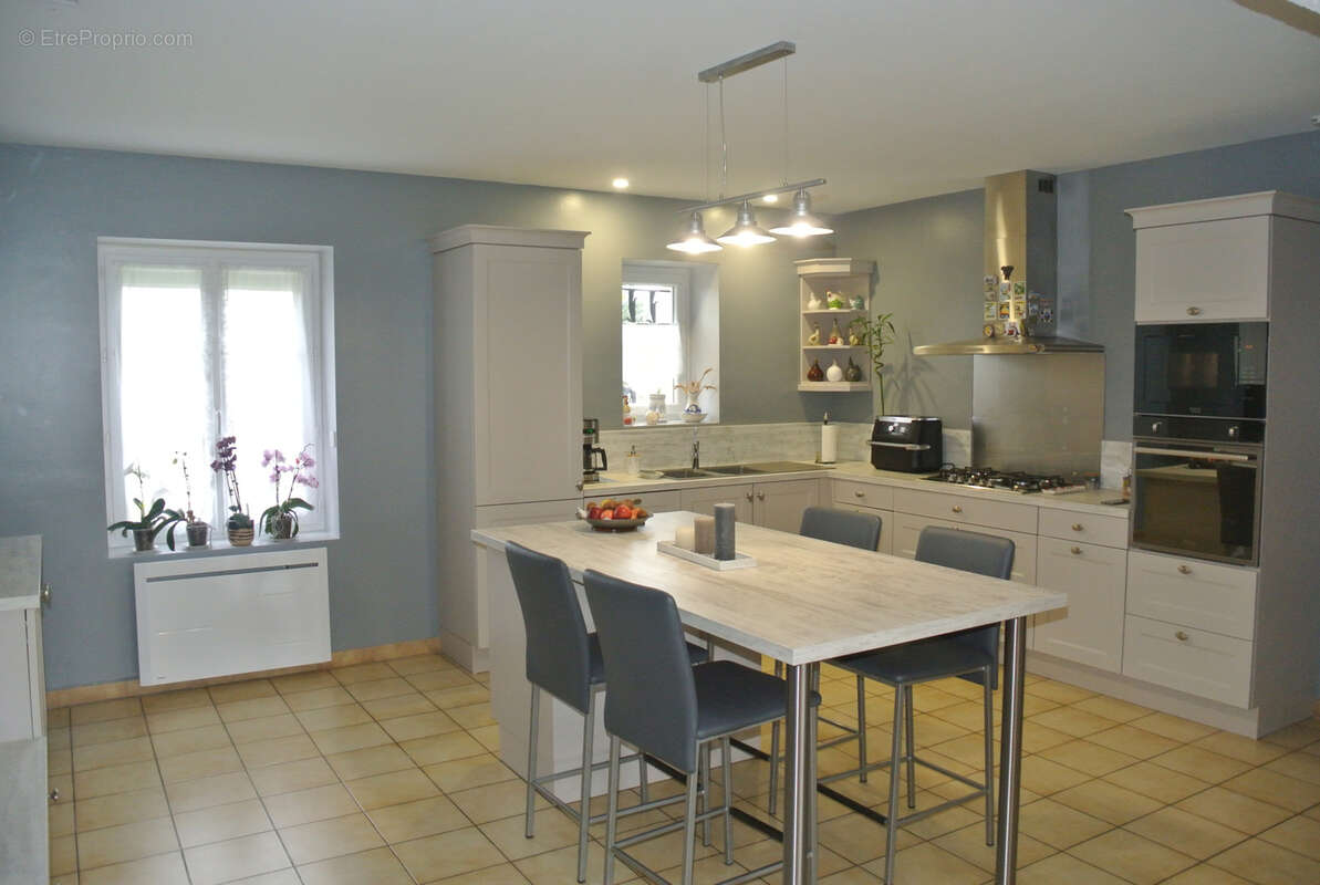 Maison à MAUVEZIN-SUR-GUPIE