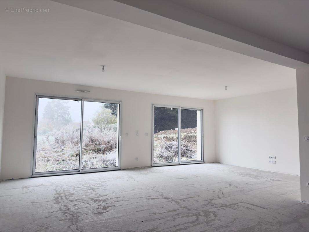 Maison à QUINCY-VOISINS