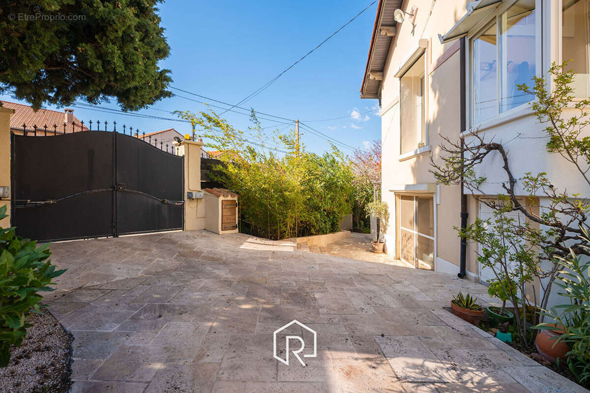 Maison à MARSEILLE-12E