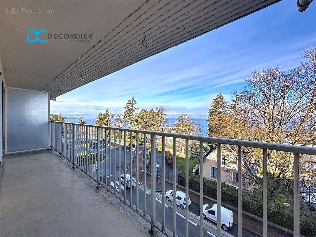 Appartement à EVIAN-LES-BAINS