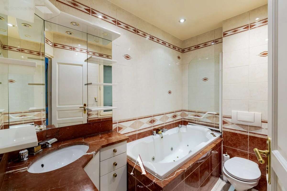 Appartement à PARIS-9E