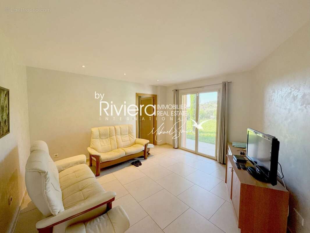 Propriété 300m2 - Piscine - Vue mer - photo 19