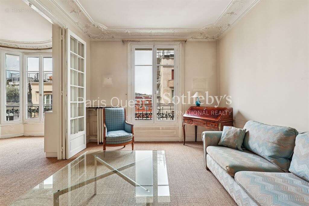 Appartement à NEUILLY-SUR-SEINE