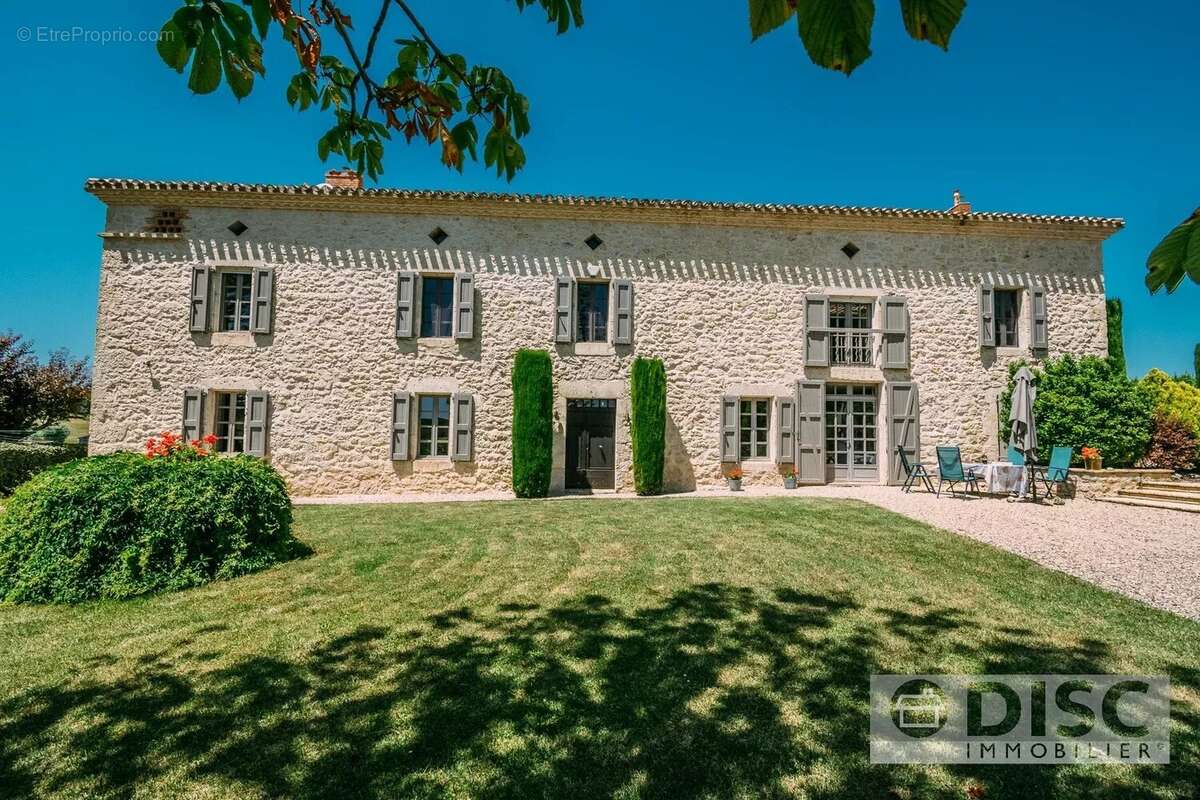 Magnifique propriété en pierre avec vues sur les vignobles, piscine et village à pied - photo 3
