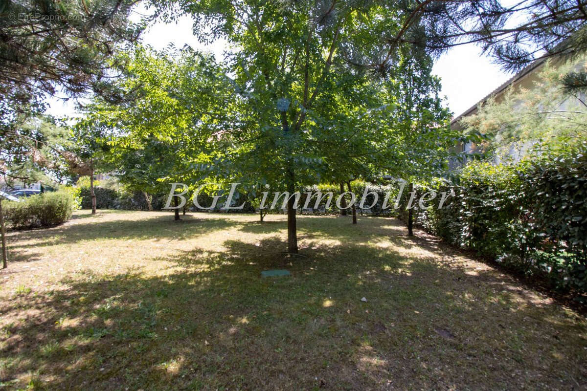 Bel appartement t2 recent avec terrasse et parking - photo 6