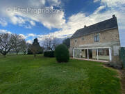 Maison à NEUILLY-SAINT-FRONT