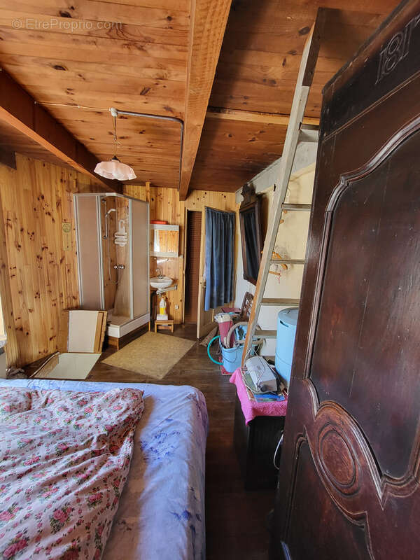 Maison de bourg avec cour. - photo 7