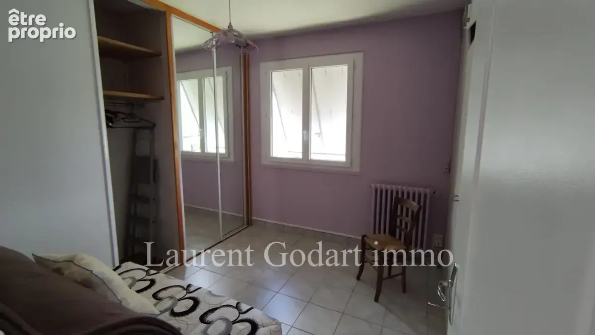 Maison de 155 m² et dépendance de 63m² - photo 5