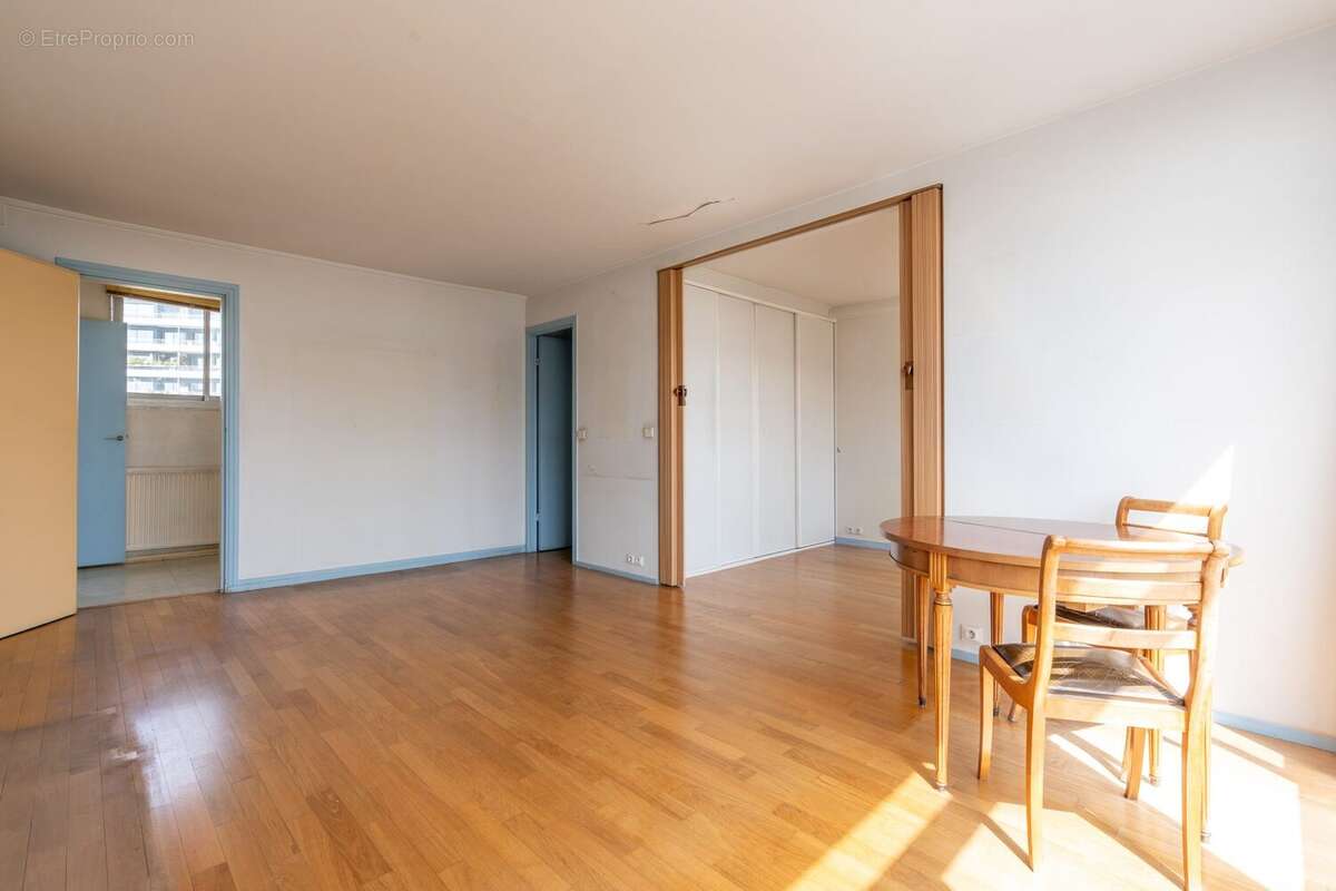 Appartement à PARIS-12E