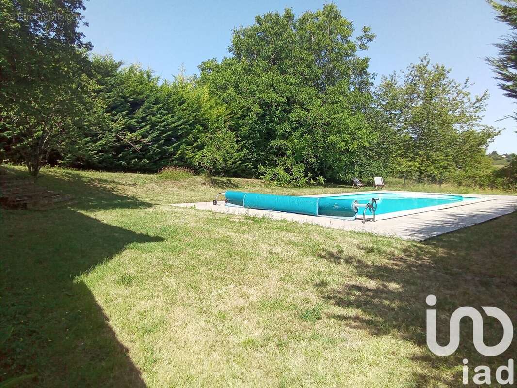 Photo 4 - Maison à CHALAIS